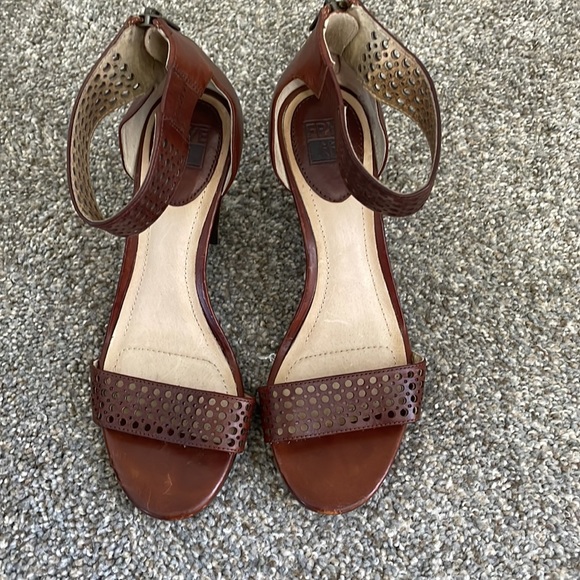 Frye heeled sandals. Skye Perf Ankle - Picture 6 of 14